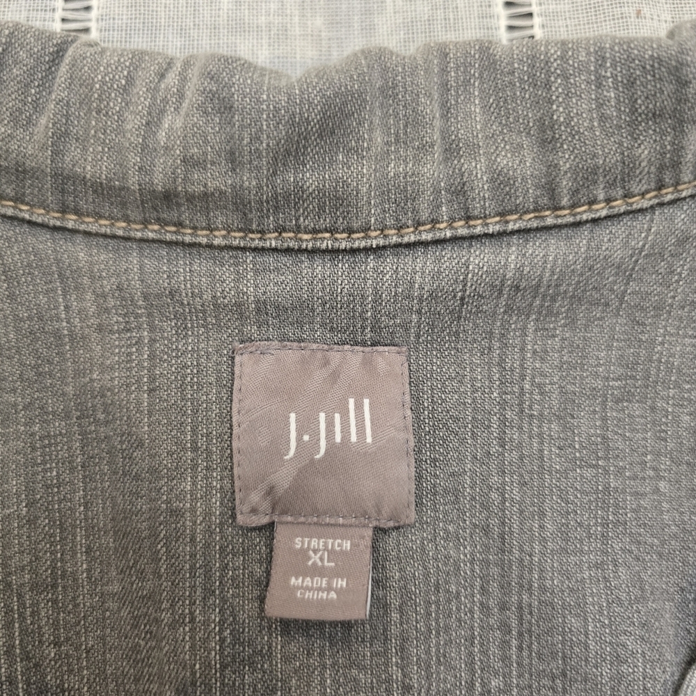 J Jill Denim Jacket Women's Xl Cotton Stretch Gray Button 3/4 Sleeve - Picture 2 of 11
